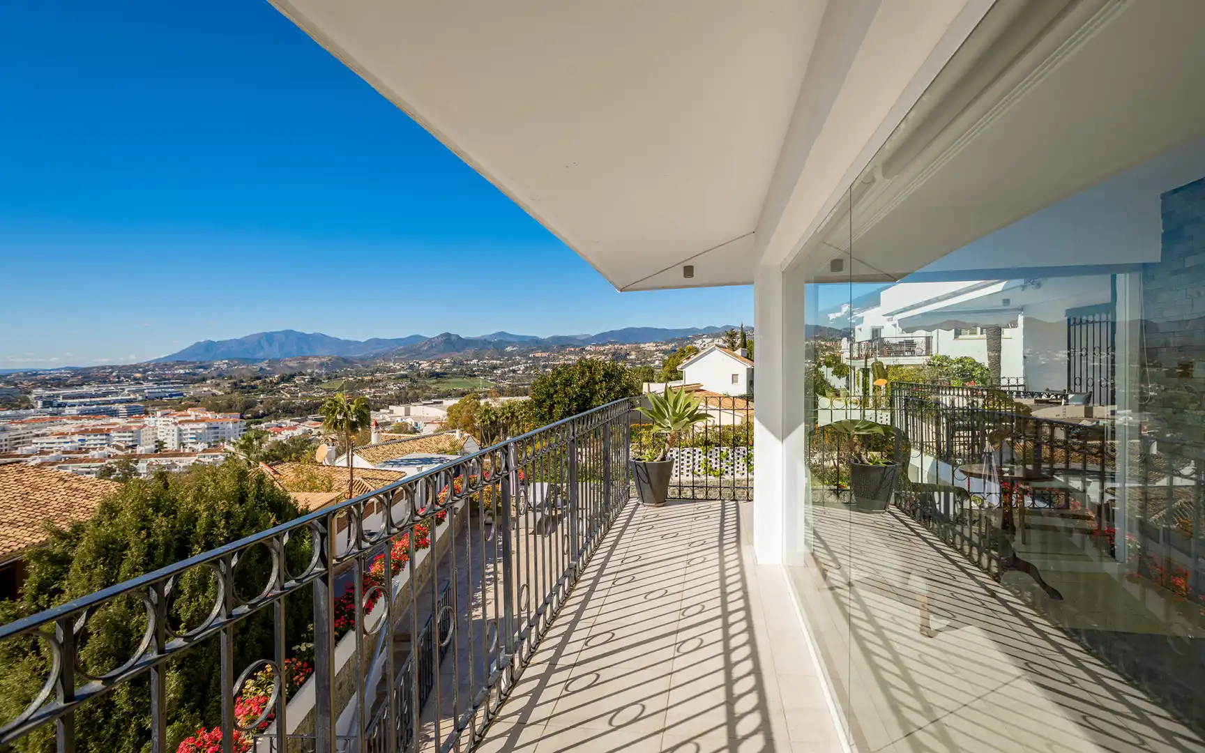 House with pool for sale in Nueva Andalucía, imagen 3