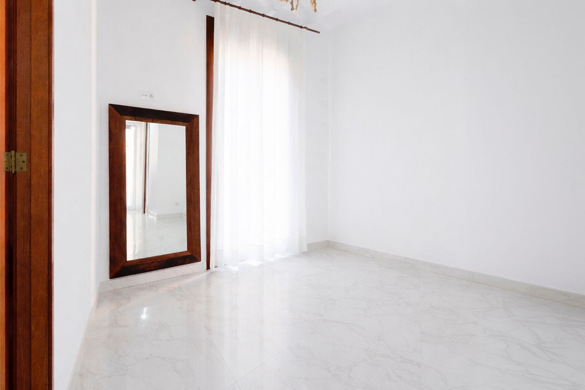 Piso en venta en  Barcelona Capital con Balcón