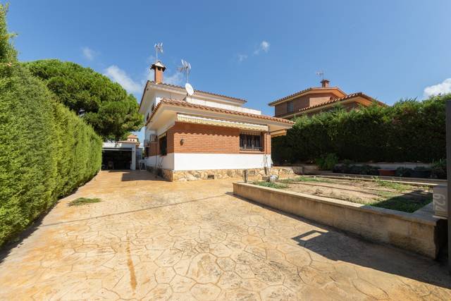 Casa-chalet en Venta en Barenys
