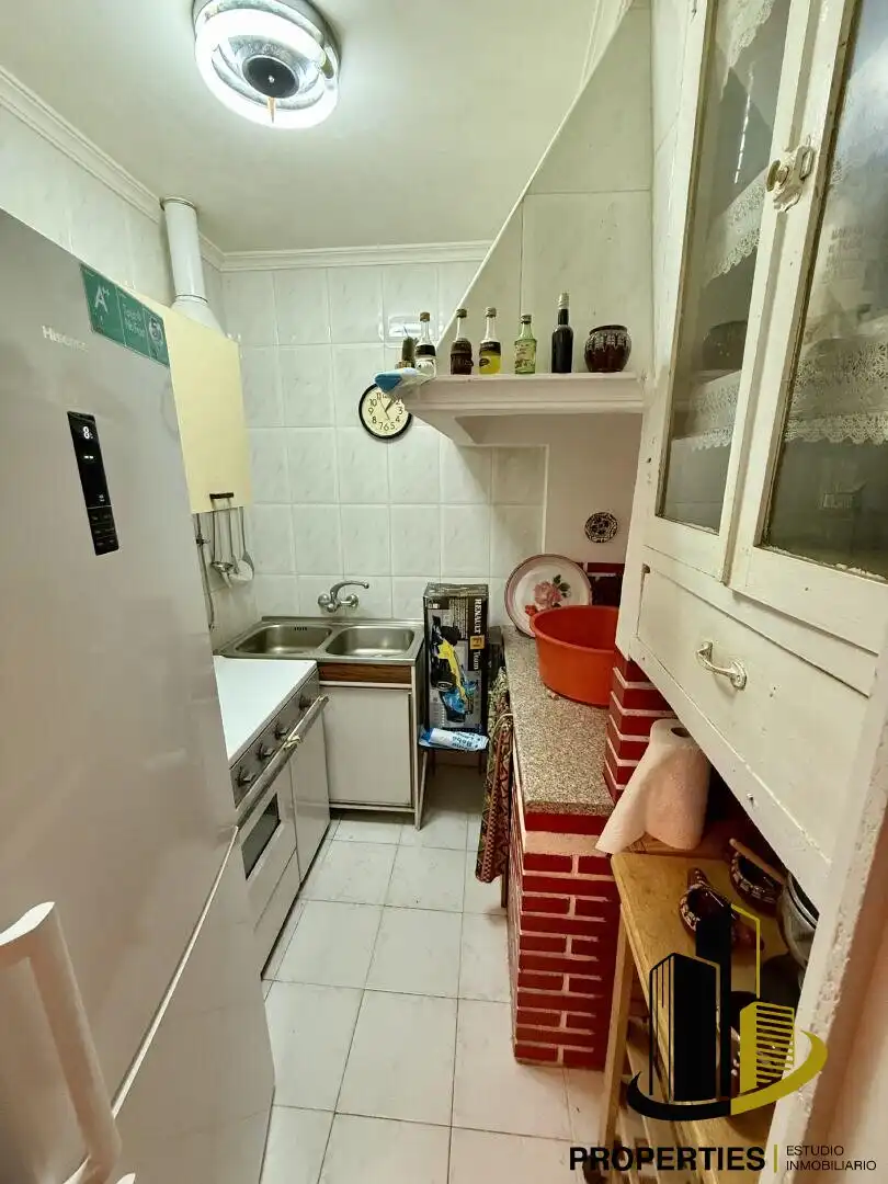 Kitchen of Houses for sale in Fuentes de Béjar