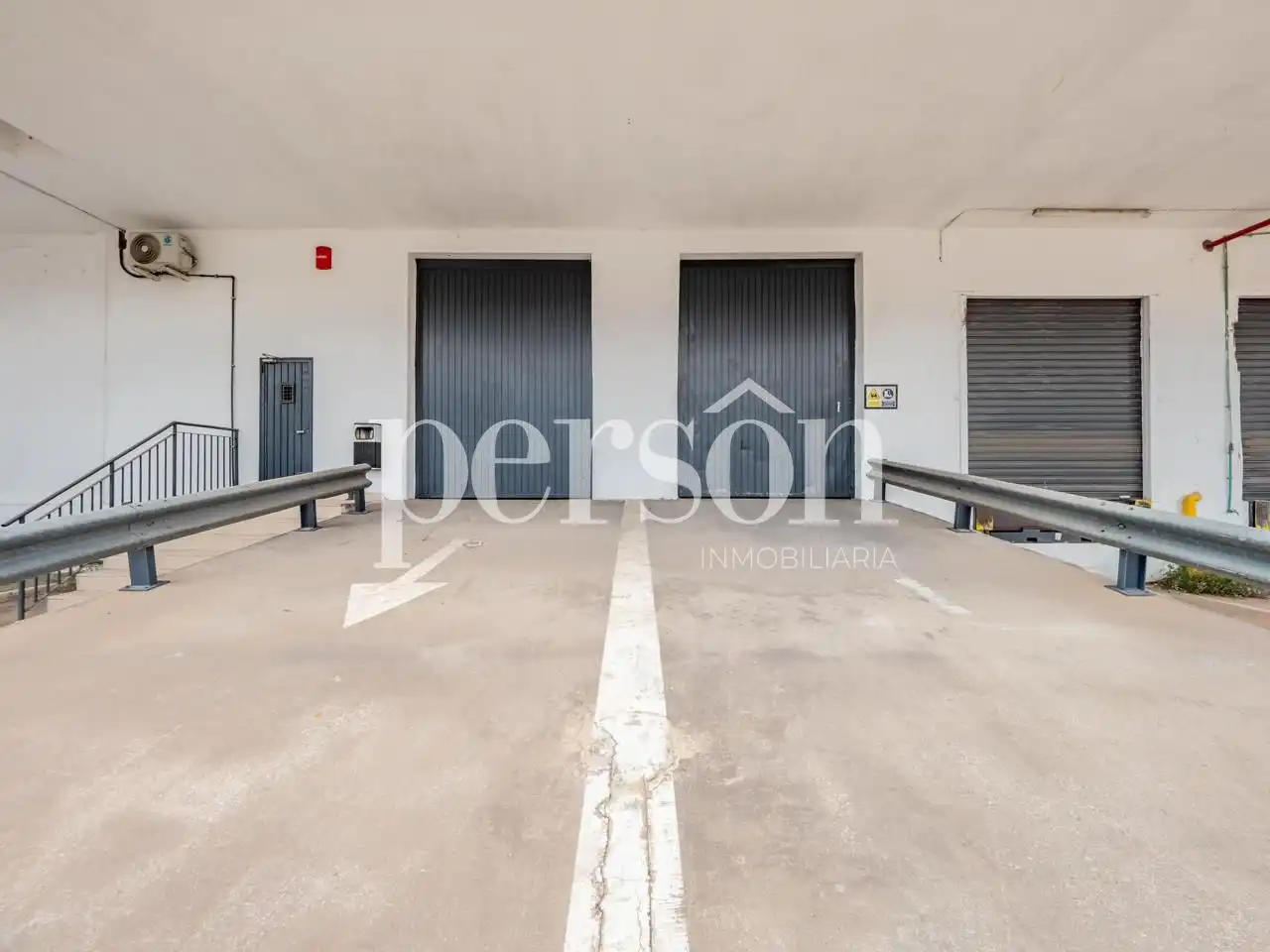 Industrial building to rent in Fuente del Jarro, imagen 8