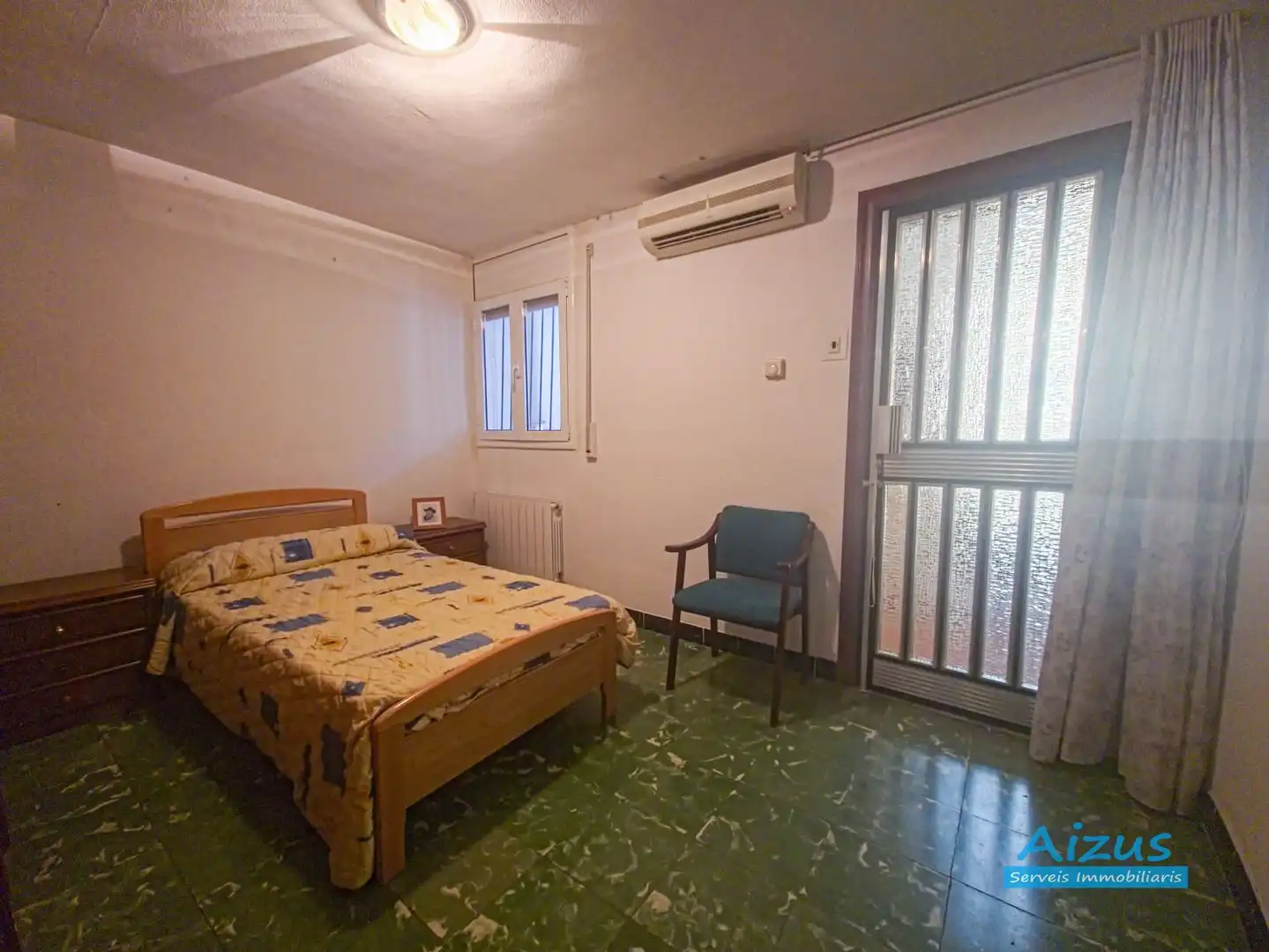 Dormitori de Casa o xalet en venda en Ripollet amb Aire condicionat i Calefacció