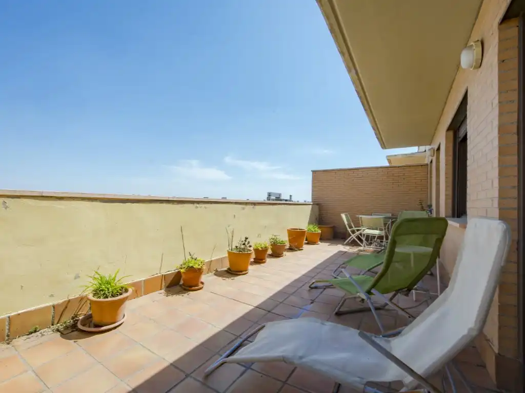 Terrassa de Pis de lloguer en Madrid amb Jardí privat, Terrassa i Piscina