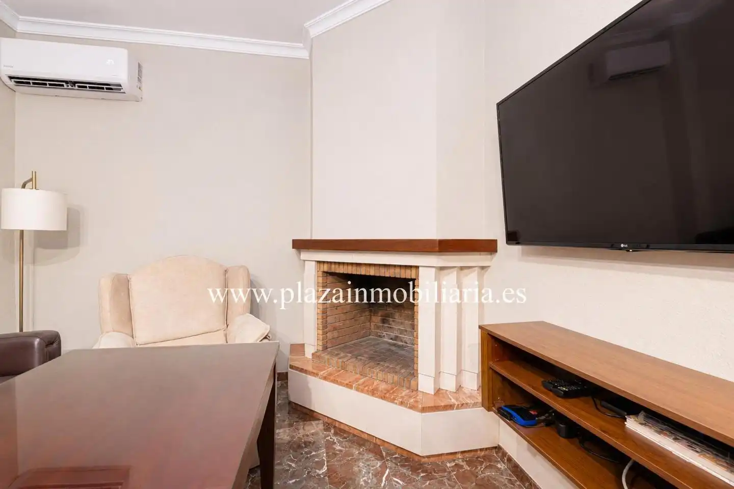 Sala de estar de Casa o chalet en venta en Lucena con Aire acondicionado, Trastero y Balcón