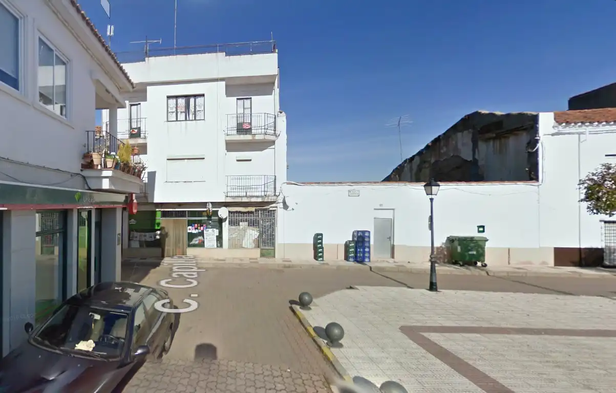 Vista exterior de Local en venda en Chillón