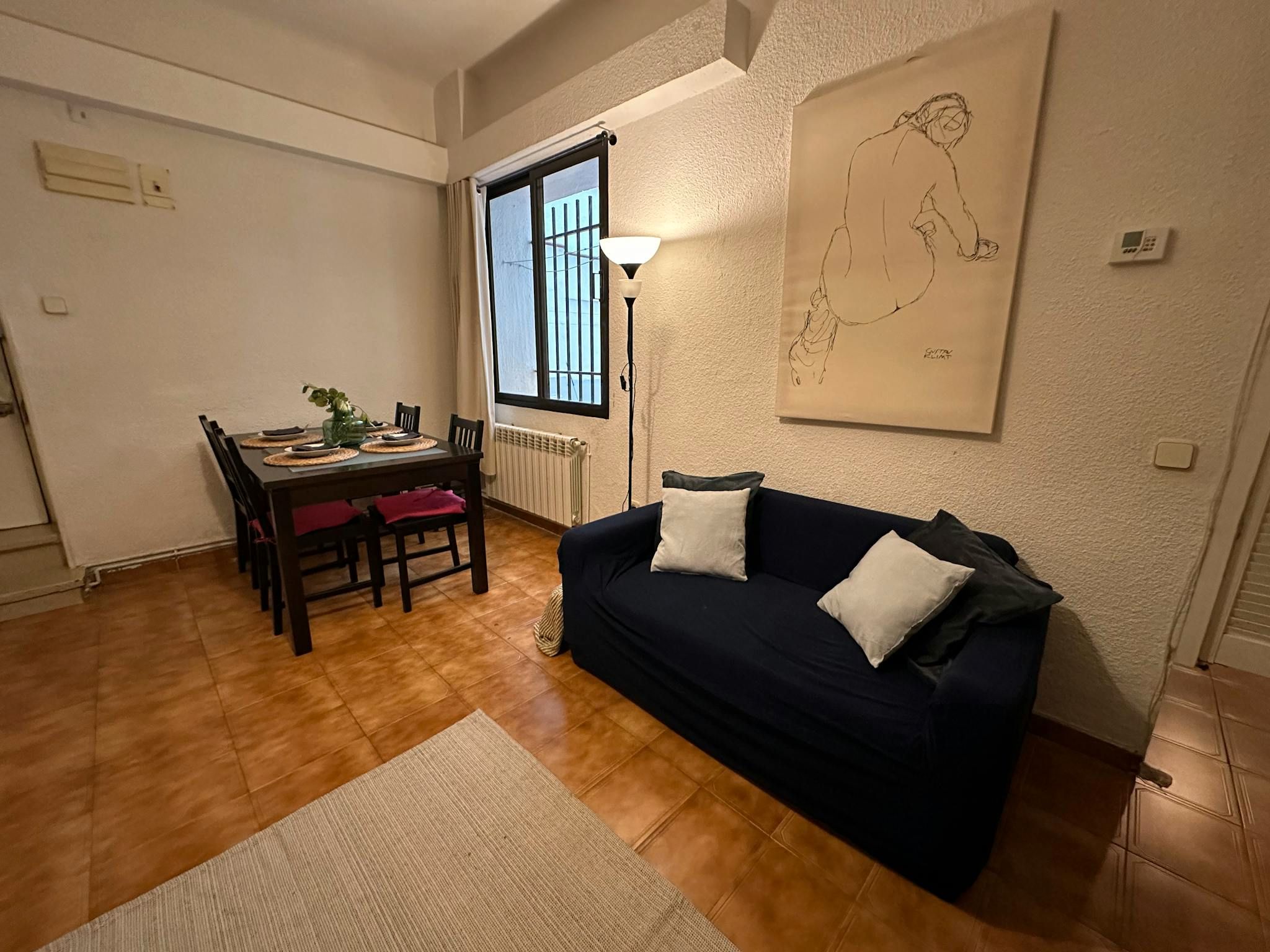 Sala de estar de Piso de alquiler en  Madrid Capital con Calefacción, Amueblado y Lavadora