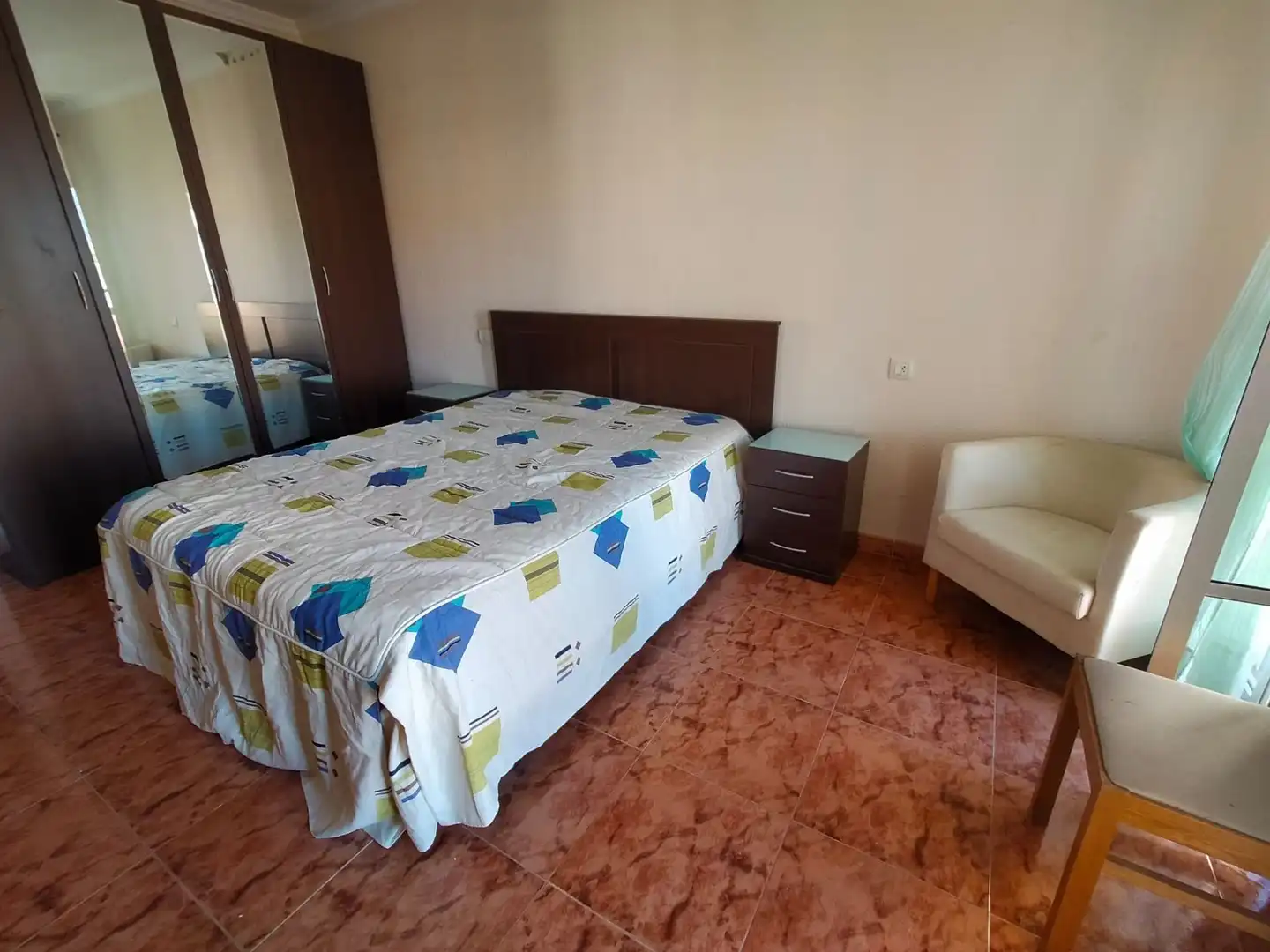 Habitación de Piso en venta en La Línea de la Concepción