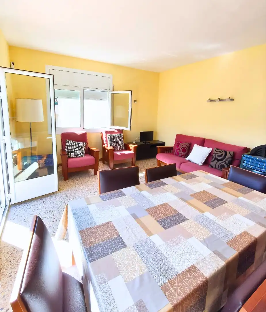 Sala de estar de Casa o chalet en venta en Cubelles con Calefacción, Jardín privado y Terraza