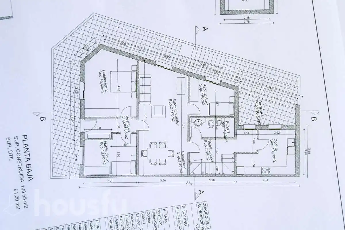 Houses for sale in Santa Coloma de Gramenet  with Air Conditioner, Heating and Private garden