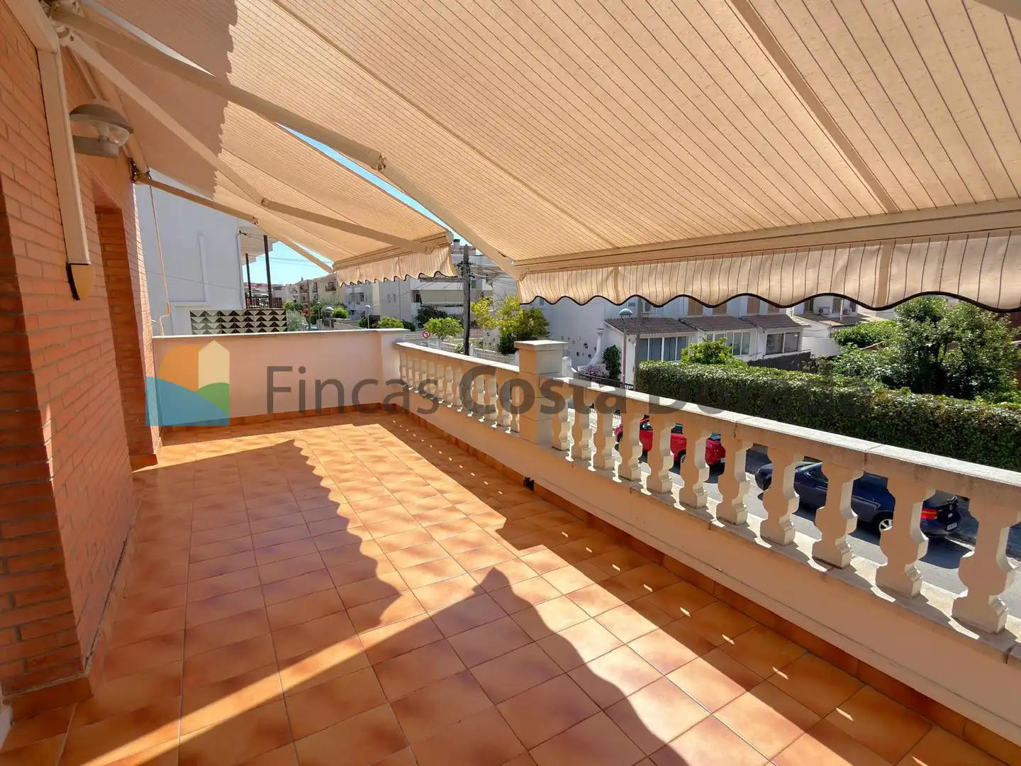 Terrace of Houses for sale in Cubelles  with Air Conditioner, Private garden and Parquet flooring