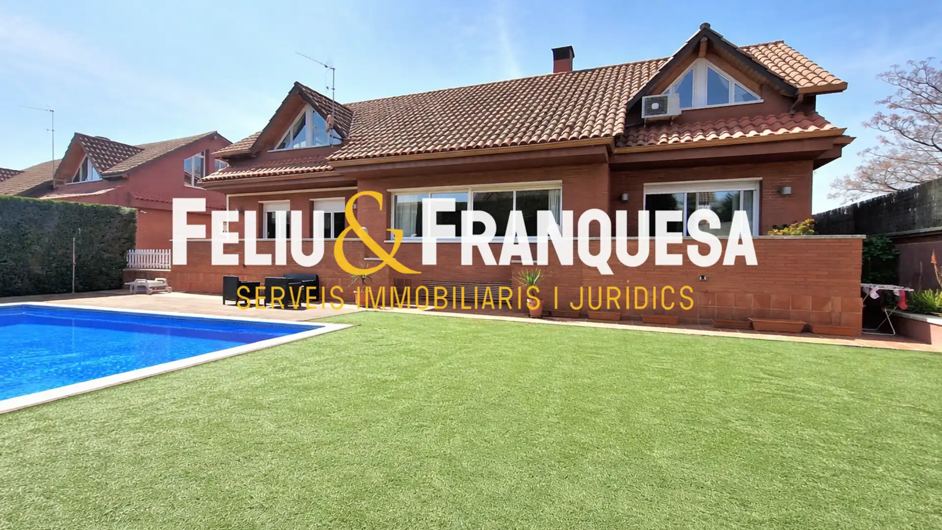 Exterior view of Houses for sale in Sant Cugat del Vallès  with Heating, Private garden and Terrace