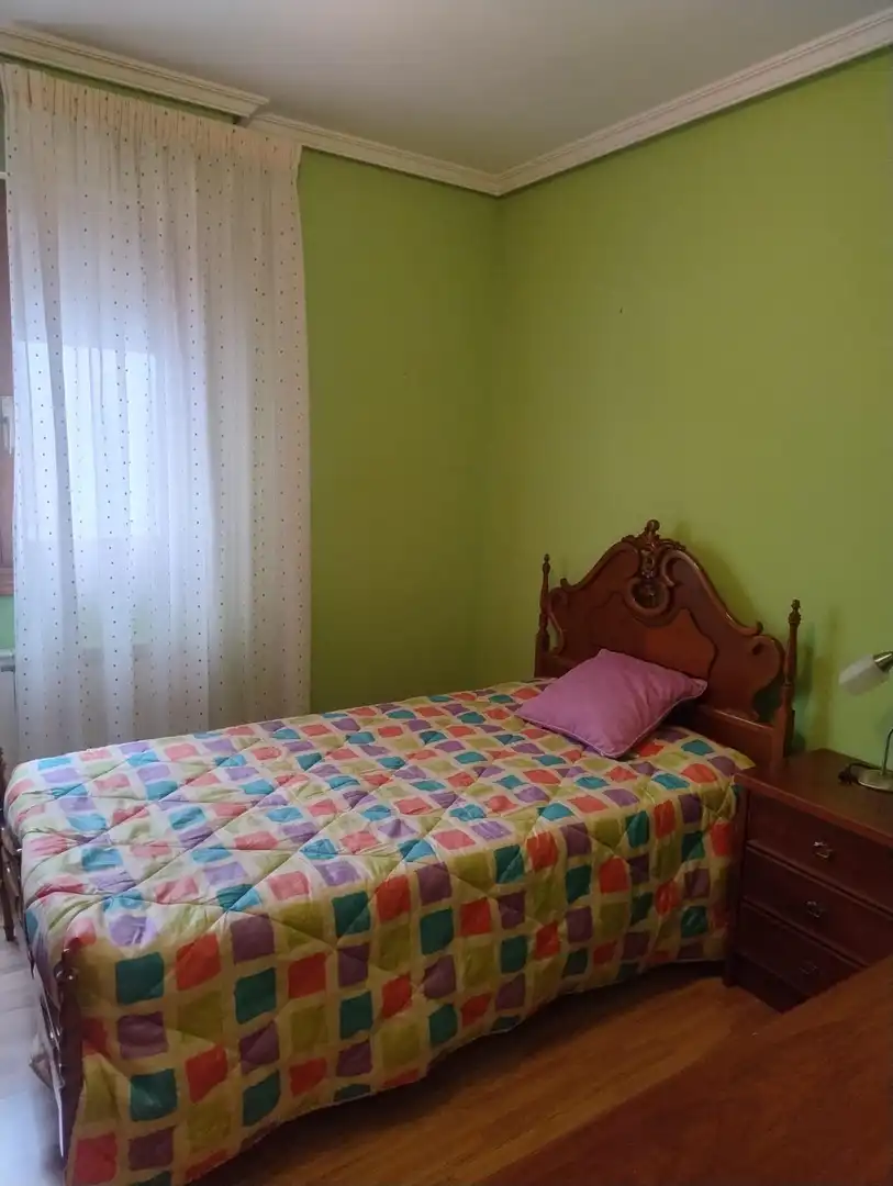 Habitación de Piso en venta en Ciudad Real con Calefacción, Terraza y Amueblado
