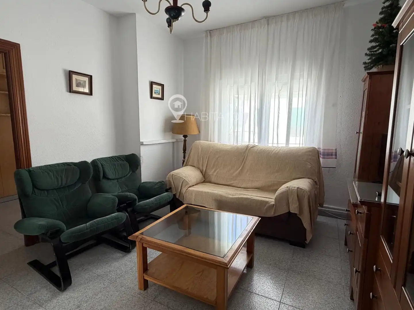 Sala d'estar de Pis de lloguer en Cuenca amb Calefacció i Moblat