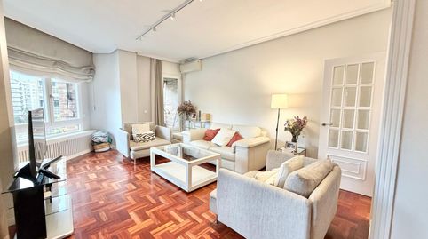 Foto 2 de Piso de alquiler en Logroño - Cl General Vara del Rey, Gran Via, Logroño