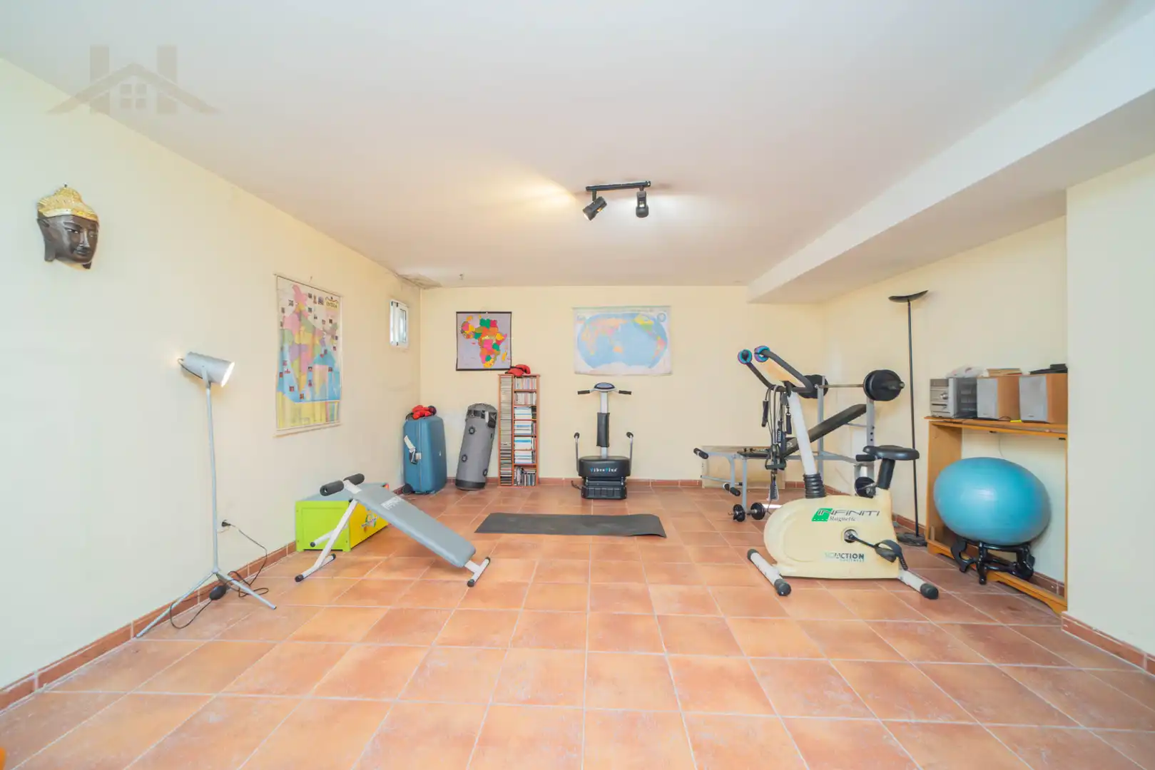 Haus oder Chalet zum Verkauf in Torrelodones mit Klimaanlage, Heizung und Privatgarten