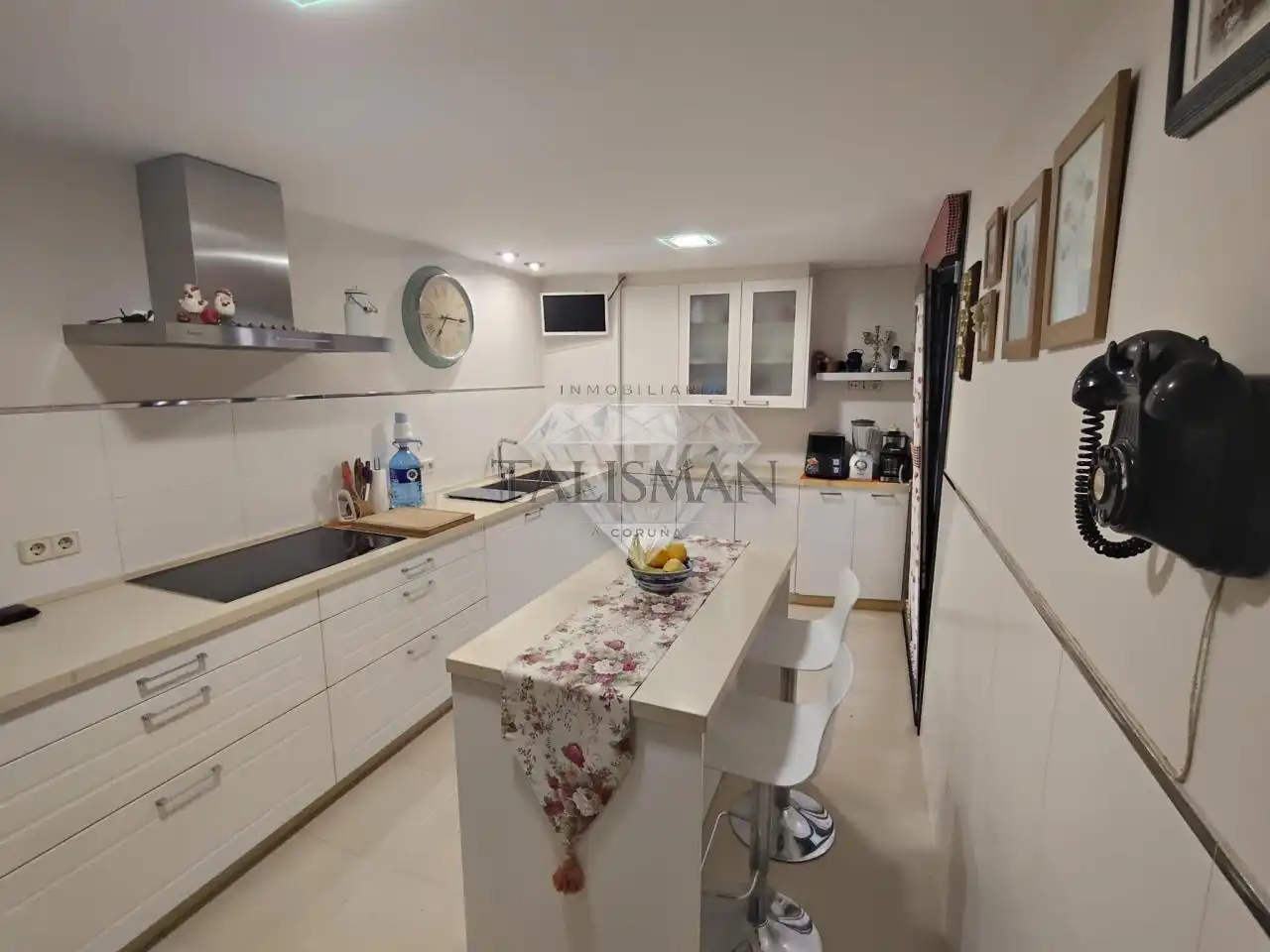 Cocina de Piso en venta en Vilagarcía de Arousa con Calefacción, Parquet y Trastero