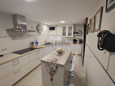 Appartamento con balcone in vendita a AVENIDA RODRIGO DE MENDOZA