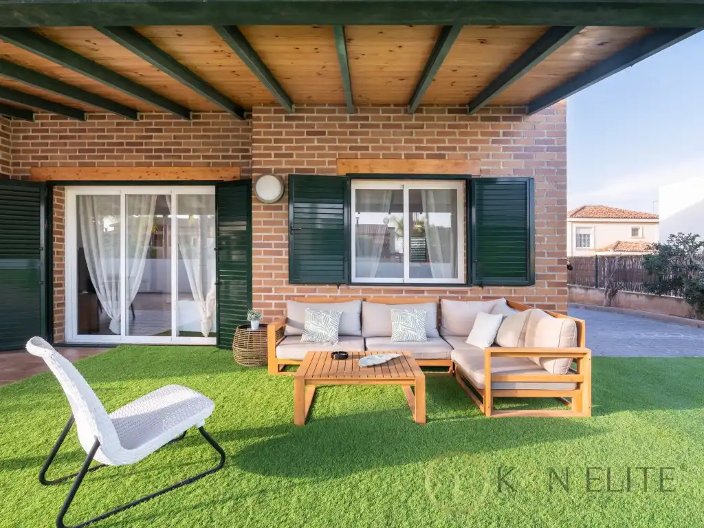 Terrassa de Casa o xalet de lloguer en Riba-roja de Túria amb Terrassa i Piscina comunitària