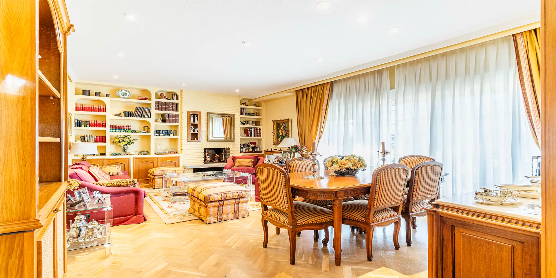 Living room of Houses for sale in Las Rozas de Madrid  with Air Conditioner, Heating and Private garden