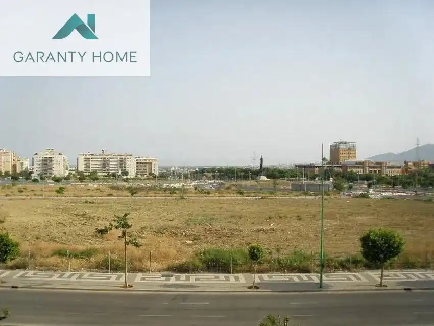 Piso de alquiler en Málaga con Aire acondicionado, Calefacción y Jardín privado