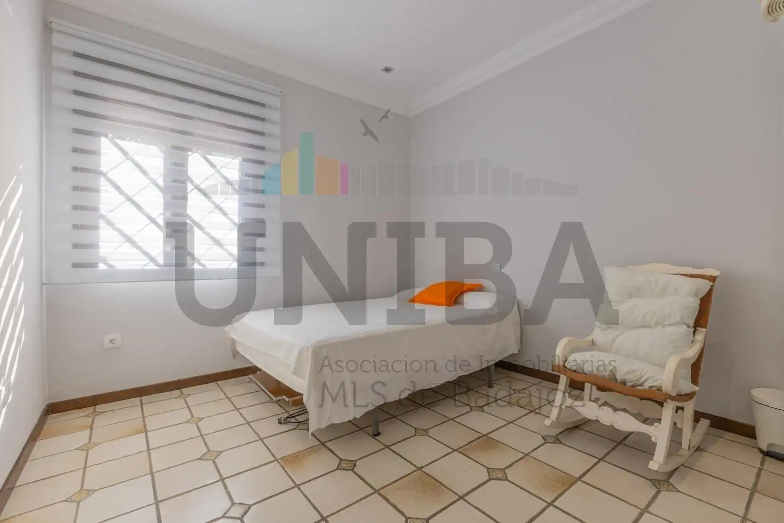 Dormitori de Casa o xalet en venda en Badajoz amb Aire condicionat, Jardí privat i Piscina