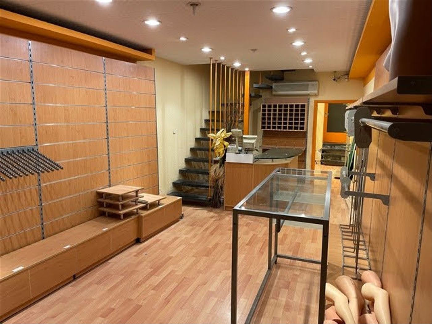 Premises to rent in Carrer Major, Poble - Casc Antic  , Centre  , Castellar del Vallès