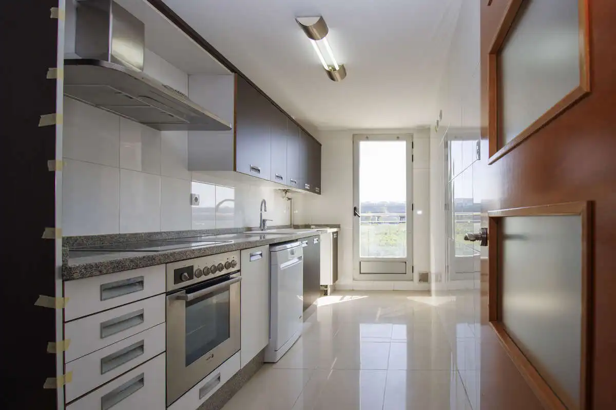 Cocina de Piso de alquiler en Emperador con Balcón