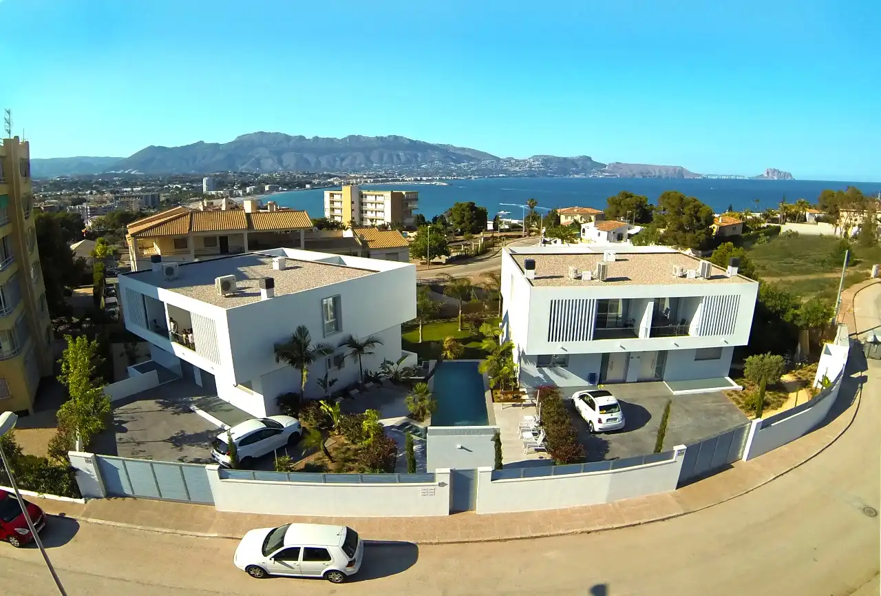 Detached house with pool for sale in L'Albir