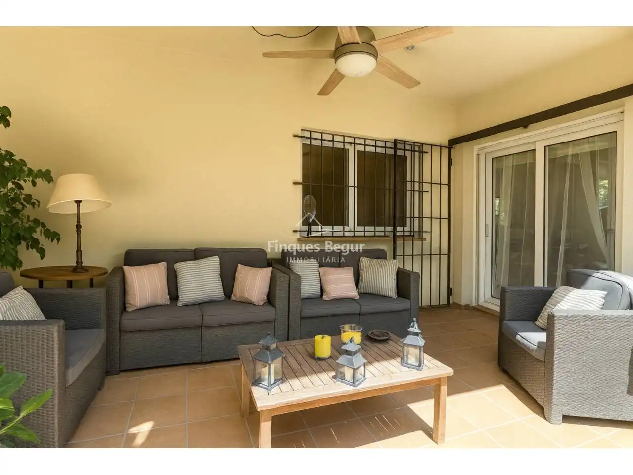Detached house with pool for sale in Calle Joaquim Ruyra, imagen 15