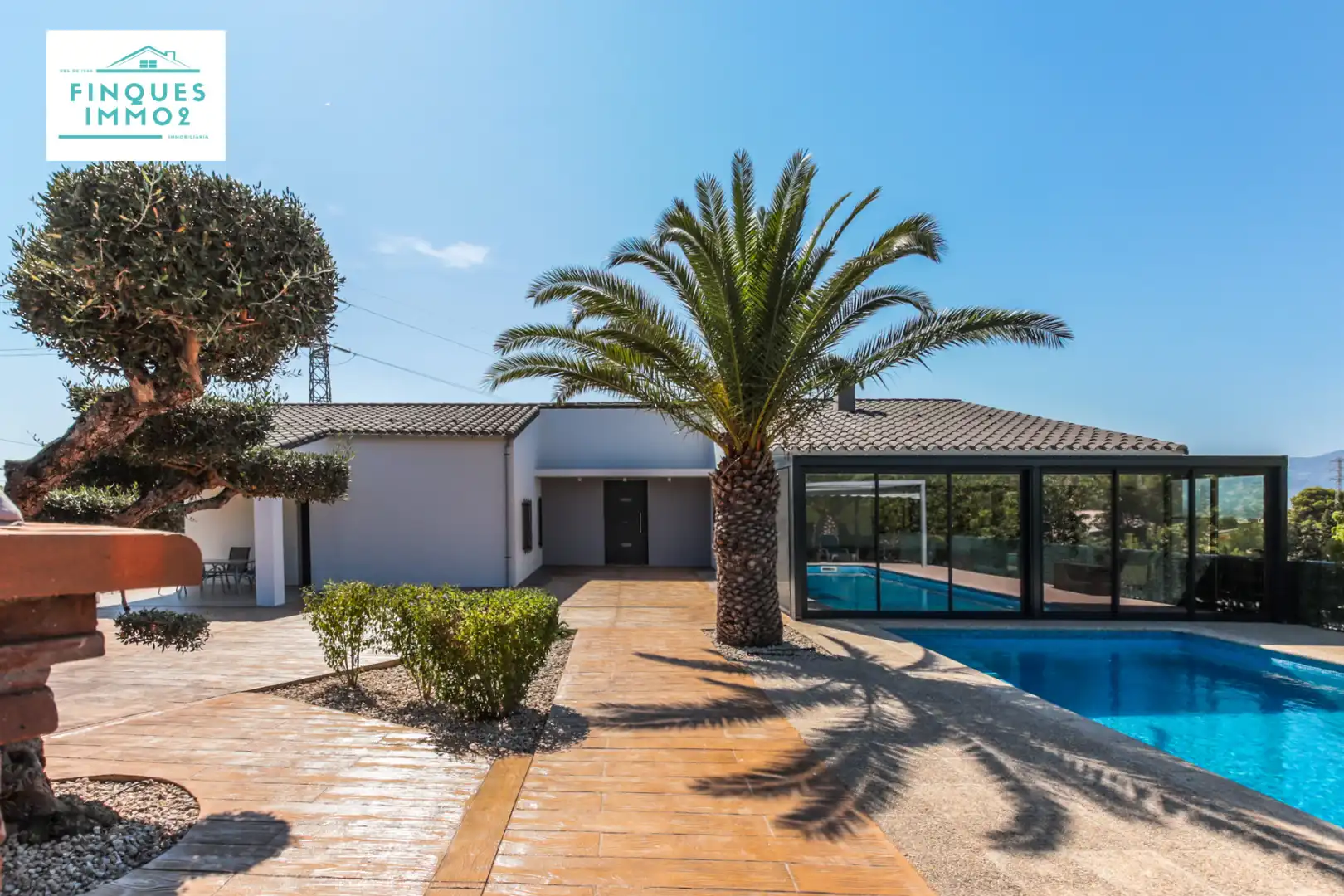 Detached house with pool for sale in Urbanitzacions