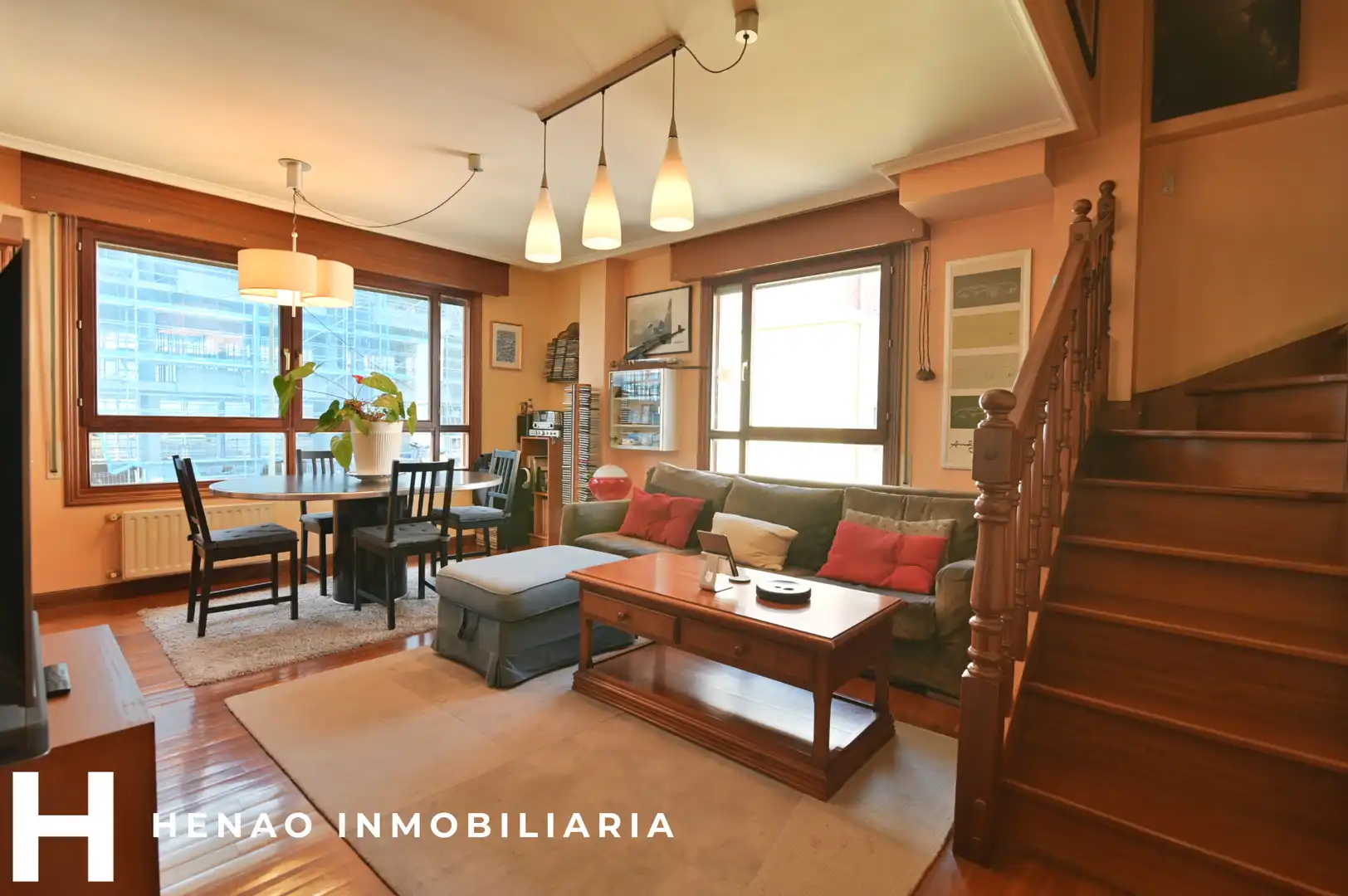 Living room of Duplexes for sale in Bilbao   with Heating, Furnished and Oven