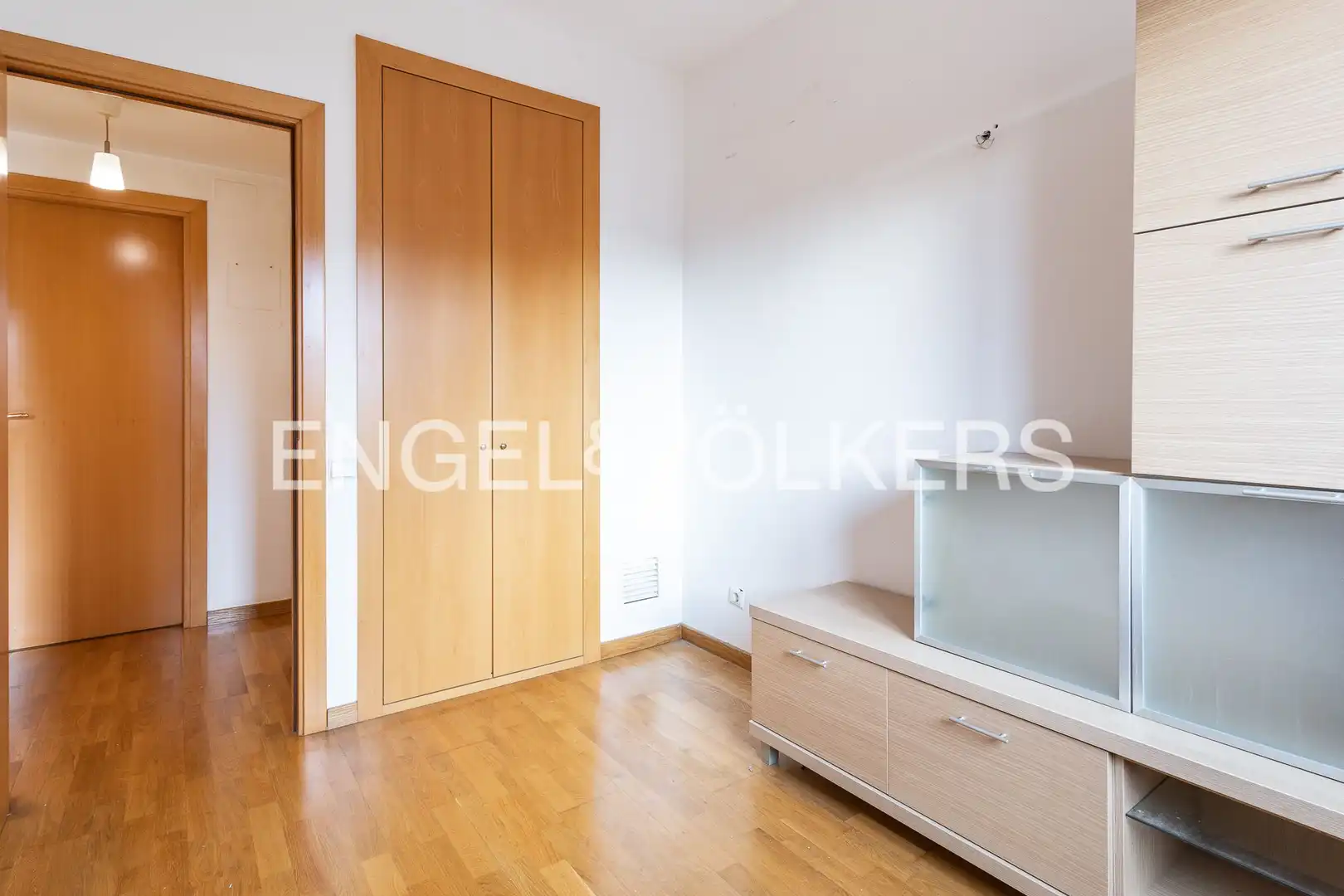 Bedroom of Flat for sale in Mataró  with Air Conditioner, Heating and Parquet flooring