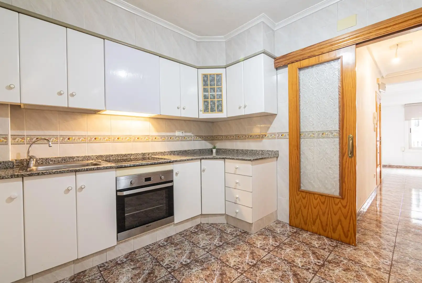 Kitchen of Flat for sale in Elche / Elx  with Air Conditioner and Balcony
