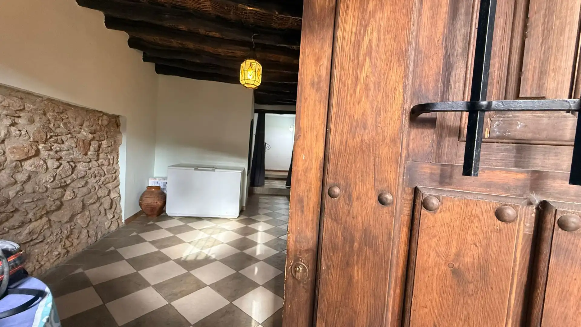 Casa adosada en venta en Castellote con Calefacción, Terraza y Trastero