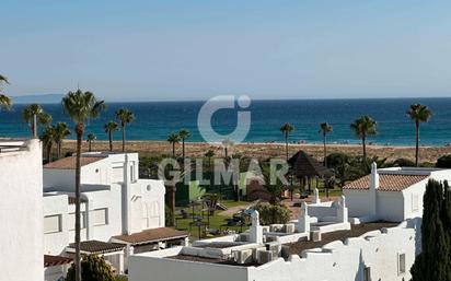 Vista exterior de Àtic en venda en Zahara de los Atunes amb Aire condicionat, Calefacció i Terrassa