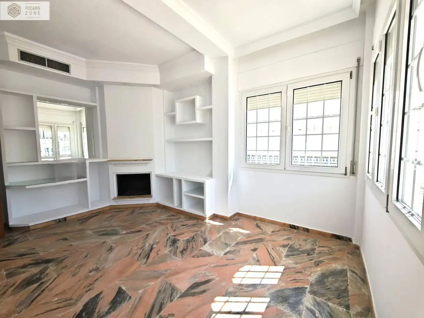 Sala d'estar de Casa o xalet en venda en Málaga amb Aire condicionat, Calefacció i Terrassa