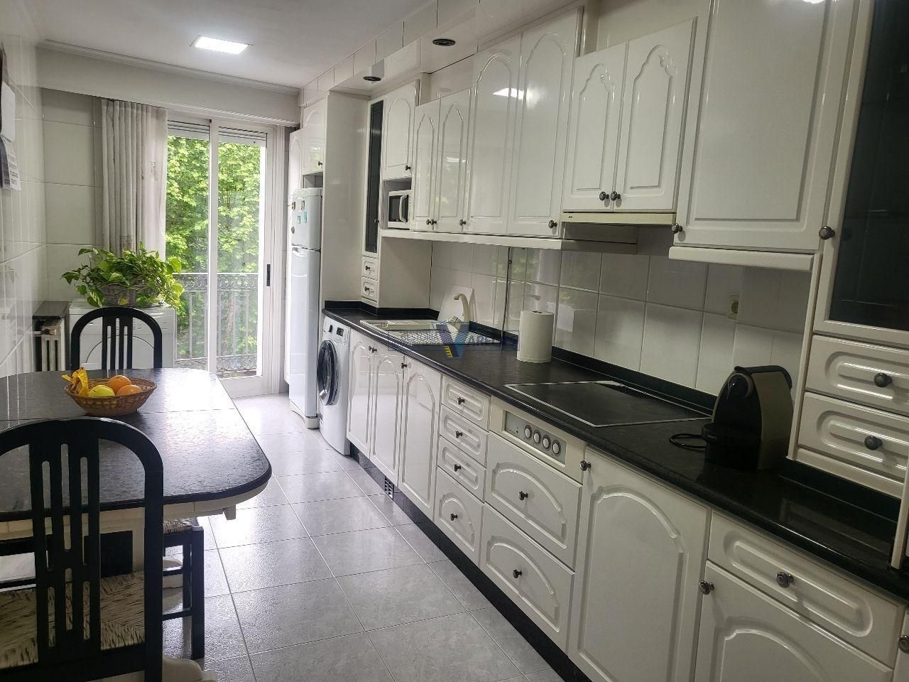 Kitchen of Flat for sale in Ourense Capital   with Heating, Parquet flooring and Storage room
