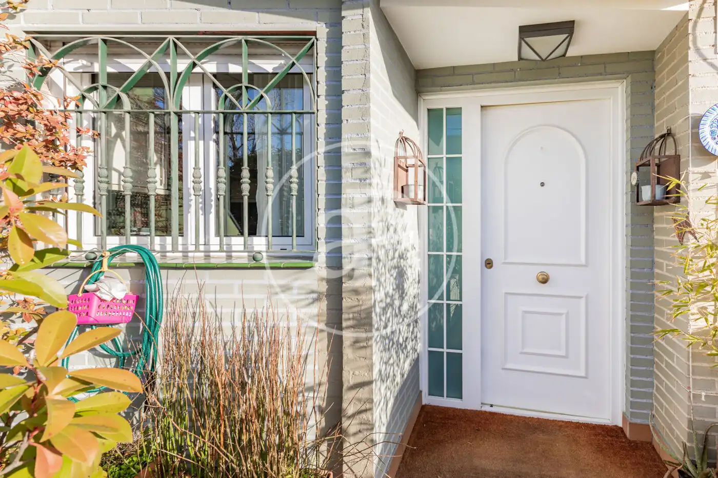Exterior view of Detached homes for sale in Madrid  with Air Conditioner, Heating and Private garden