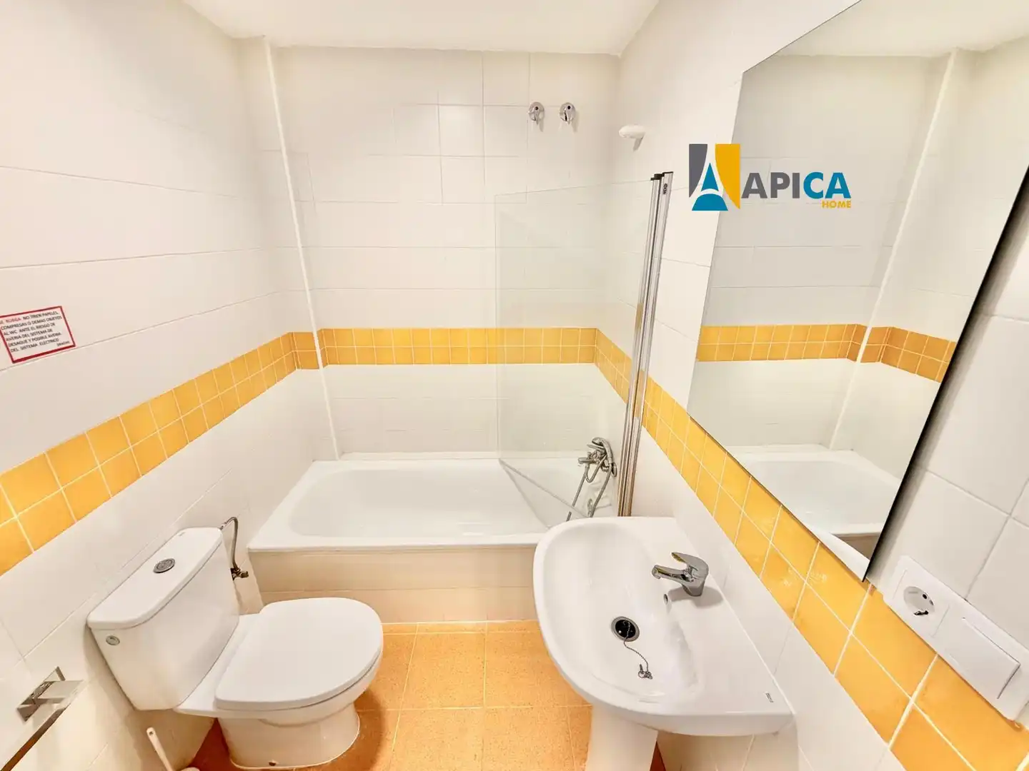 Bathroom of Duplexes for sale in Barbate  with Terrace, Swimming Pool and Furnished
