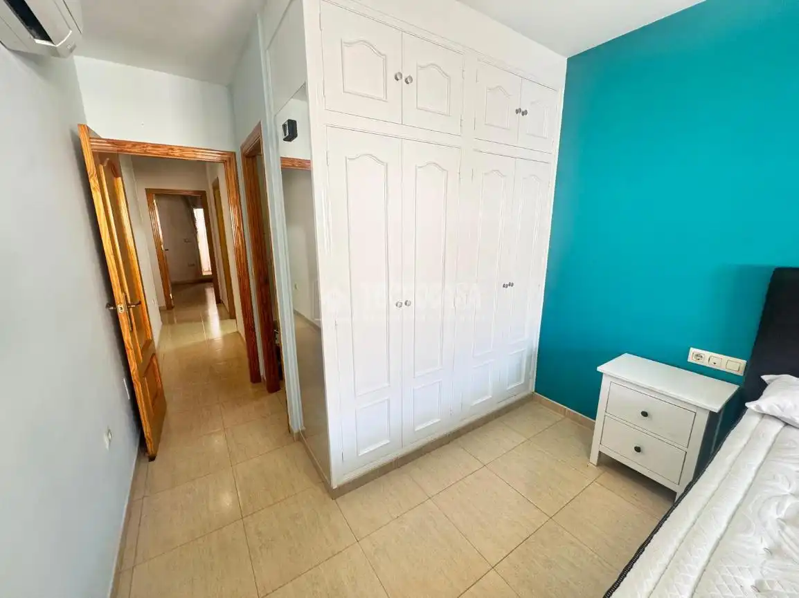Wohnung zum Verkauf in Pulpí mit Klimaanlage und Terrasse