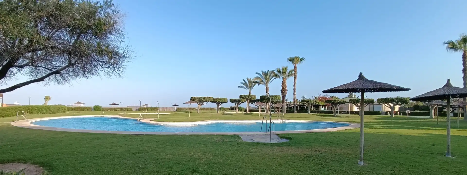 Schwimmbecken von Wohnungen zum Verkauf in Vera mit Klimaanlage, Heizung und Terrasse