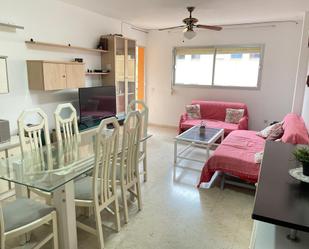 Sala d'estar de Apartament en venda en Torremolinos amb Jardí privat, Terrassa i Balcó