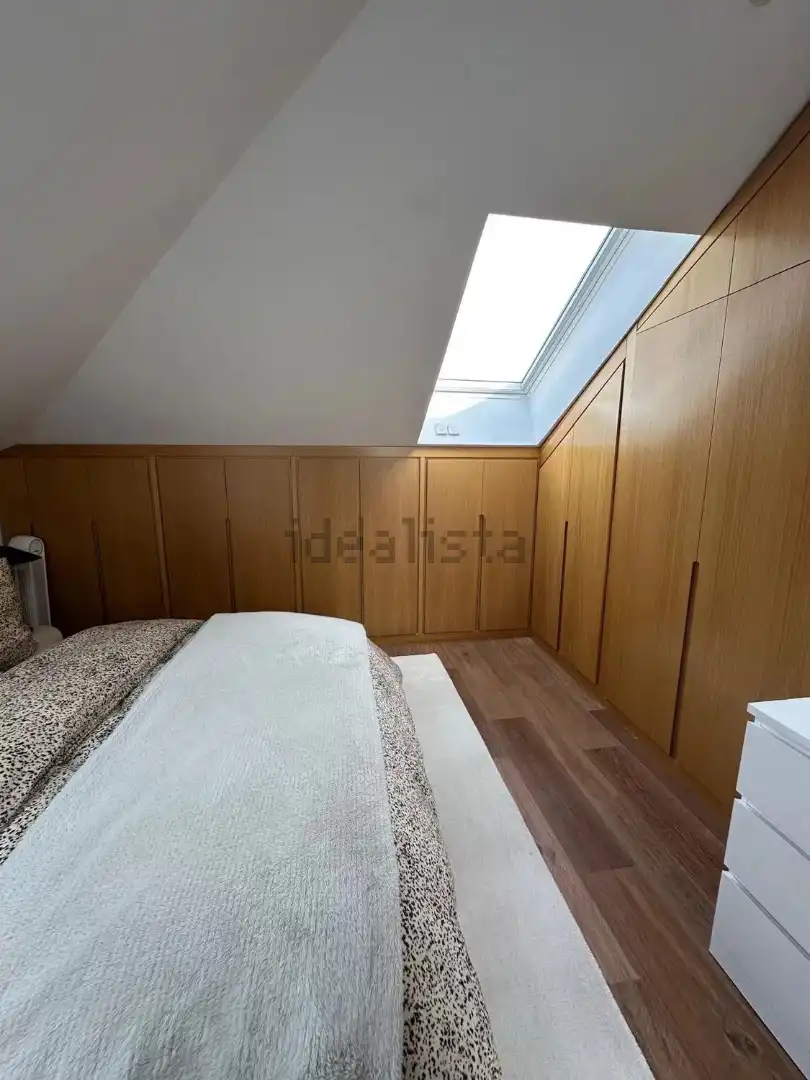 Dormitori de Casa o xalet de lloguer en Madrid amb Aire condicionat, Calefacció i Jardí privat