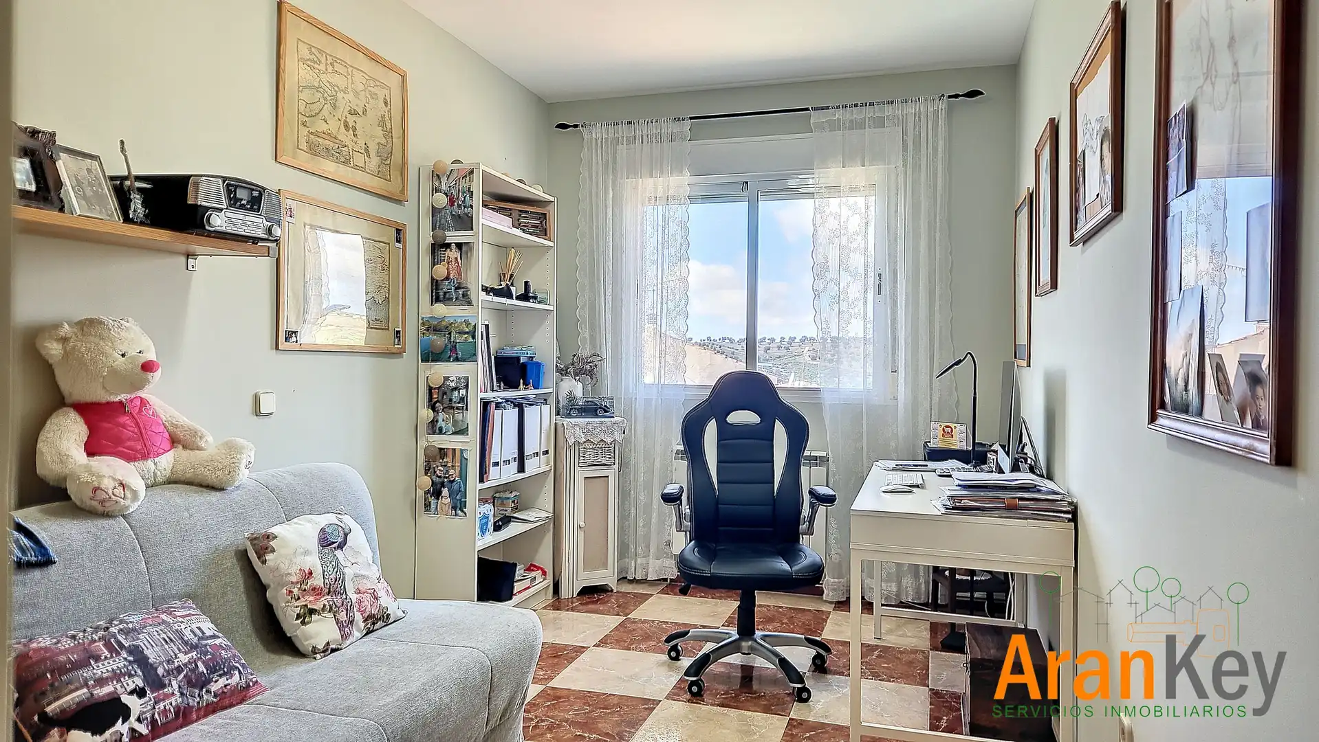Dormitori de Casa o xalet en venda en Colmenar de Oreja amb Aire condicionat, Calefacció i Jardí privat