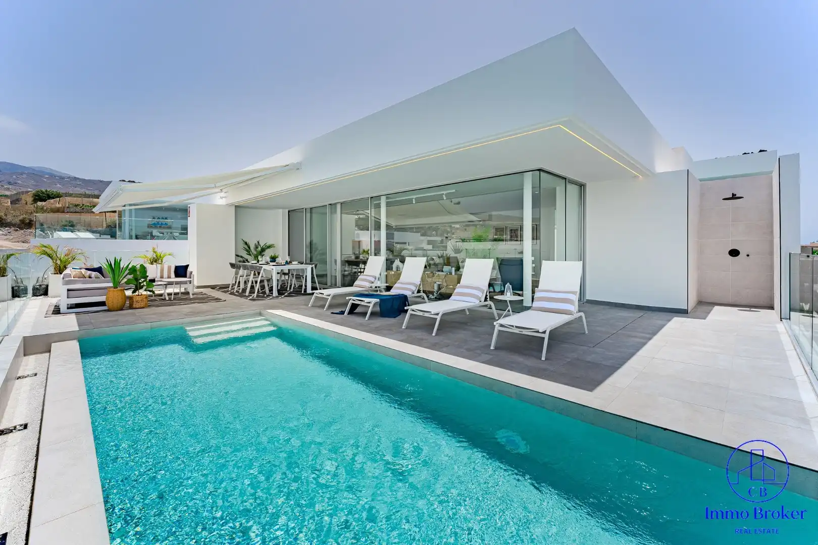 Detached house with pool for sale in Callao Salvaje - Playa Paraíso, imagen 4