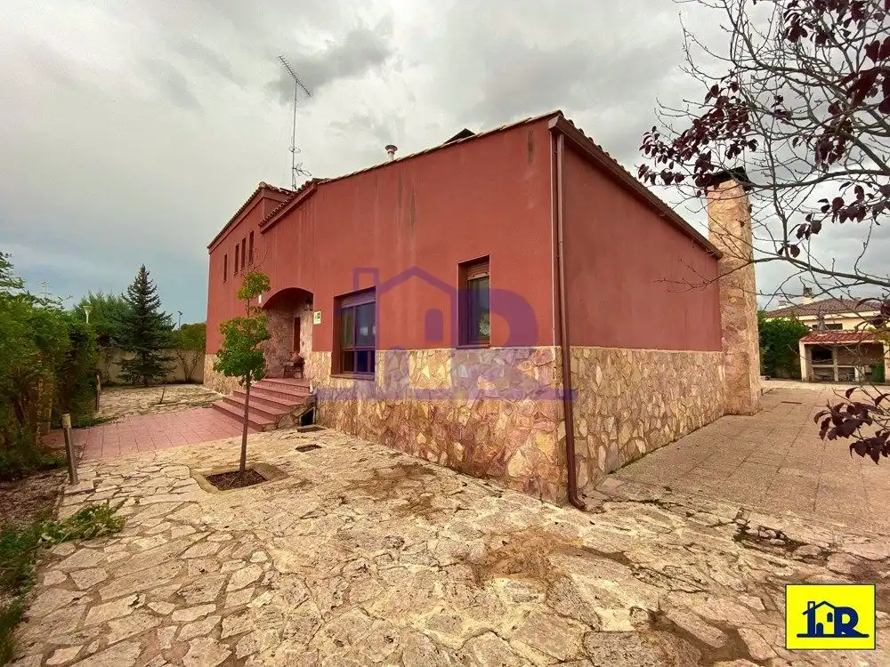 Exterior view of Houses for sale in Arcas del Villar  with Air Conditioner, Heating and Terrace