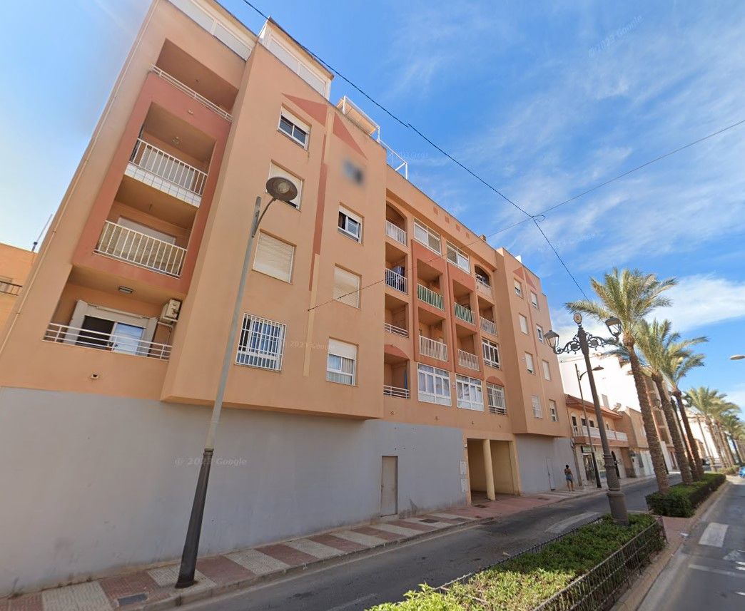 Vista exterior de Pis en venda en Roquetas de Mar