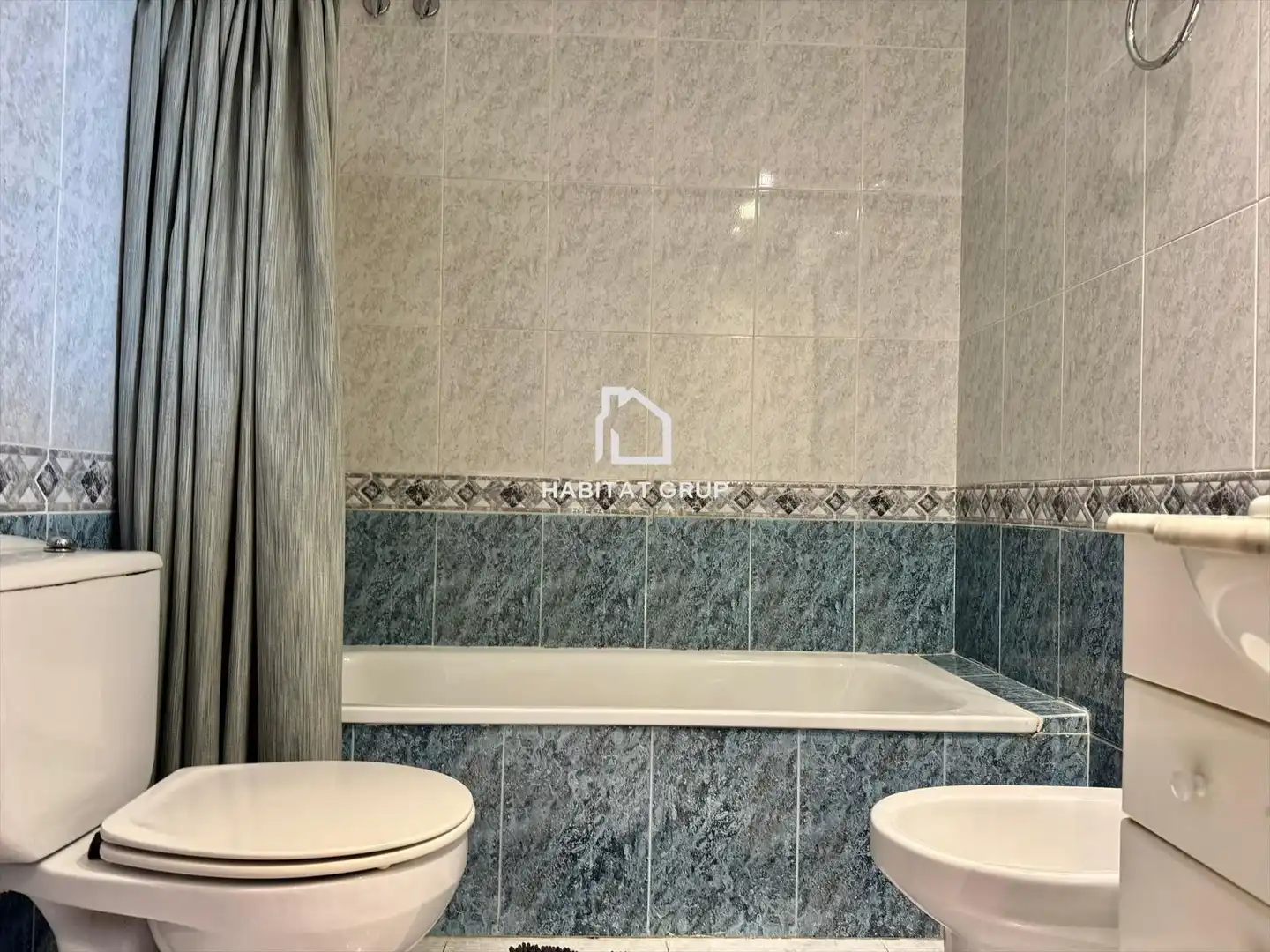Baño de Casa adosada en venta en Sant Gregori con Aire acondicionado, Calefacción y Jardín privado
