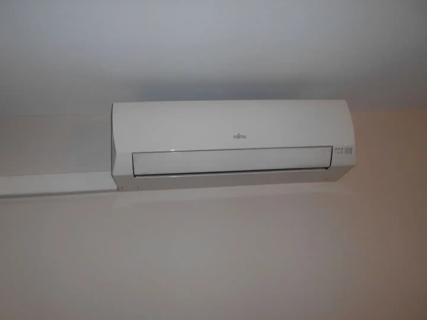 Bedroom of Flat for rent in Valencia  with Air Conditioner, Heating and Terrace