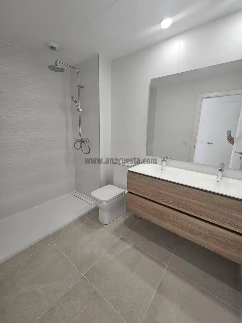 Apartament amb piscina en venda a Carlos Cano 16, imagen 5